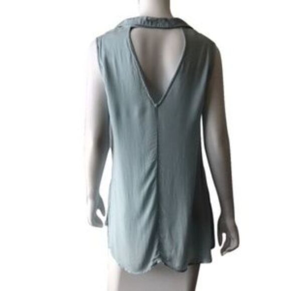 Cloth & Stone Baby Blue Sleeveless Open Back Top - Picture 3 of 3